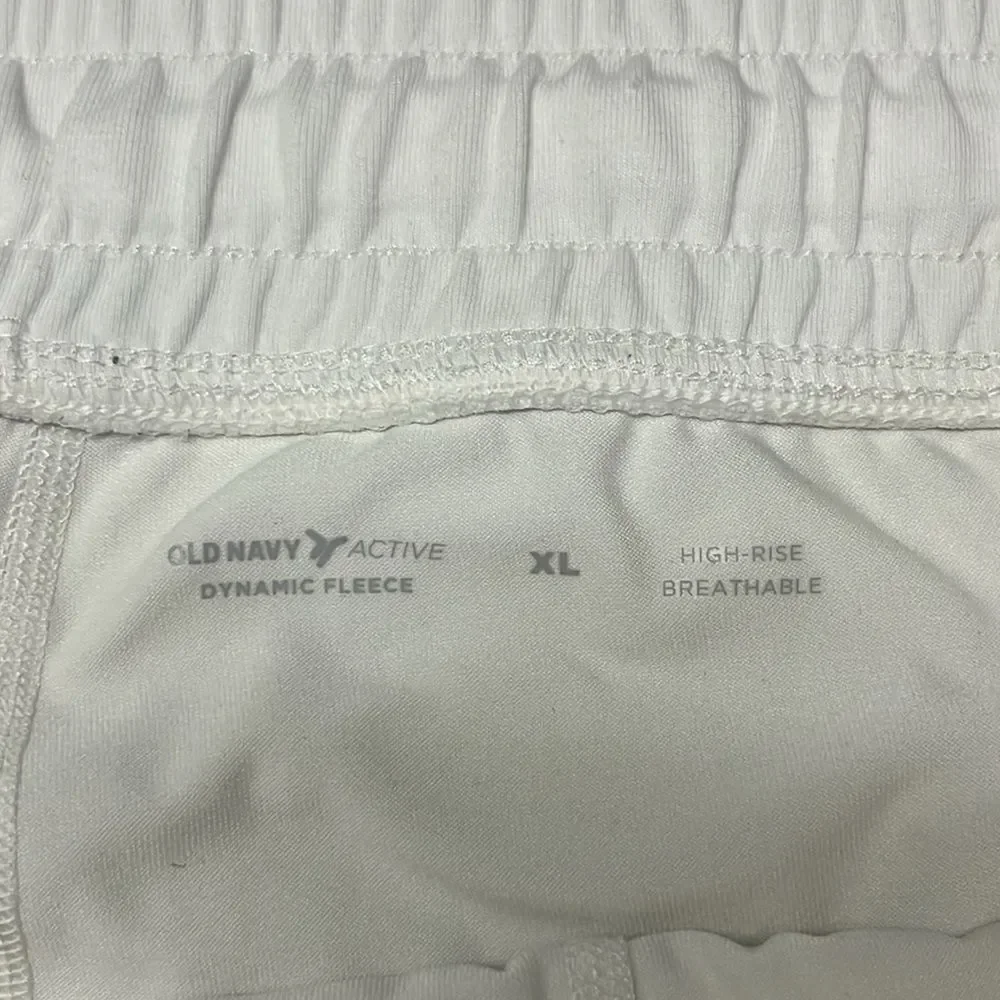 Old Navy Active Dynamic Fleece High Rise Cream A-line Skort w/ Pockets- XL